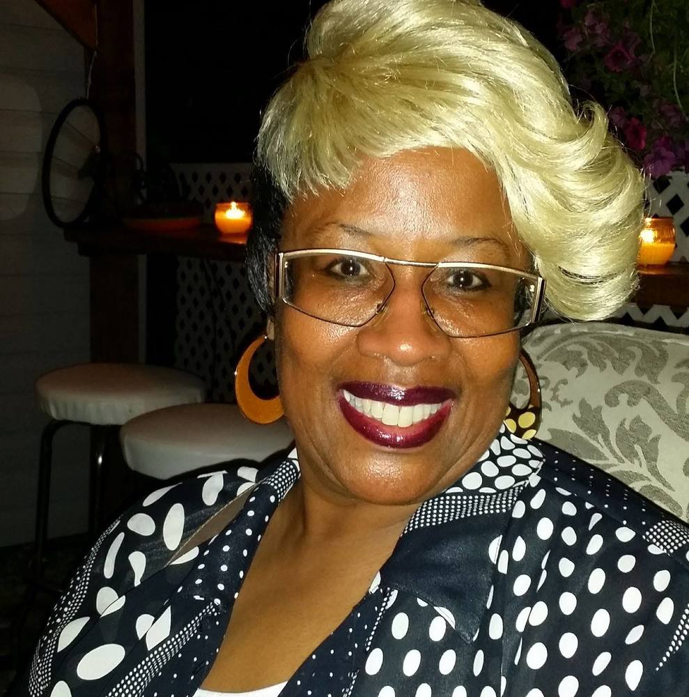 Meet your Posher, Sheila